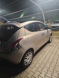 Lancia Ypsilon gpl benzina