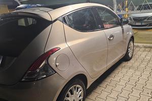 Lancia Ypsilon gpl benzina