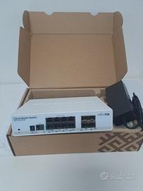 Switch MikroTik CRS112-8G-4S-IN