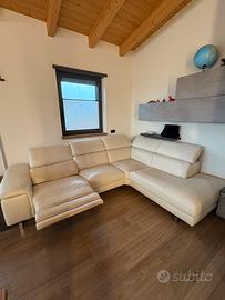 Divano pelle ad angolo