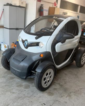 Renault twizy elettrica senza patente