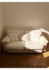 Divano due posti in tessuto