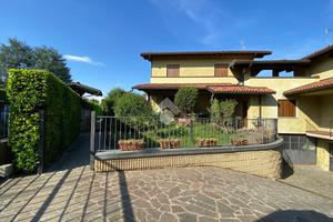 BIFAMILIARE A ERBUSCO