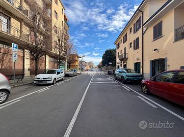 NEGOZIO A CALUSCO D'ADDA