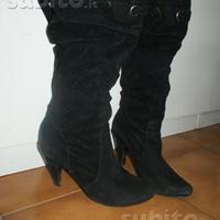 Stivali scamosciati neri