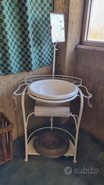 Lavabo antico
