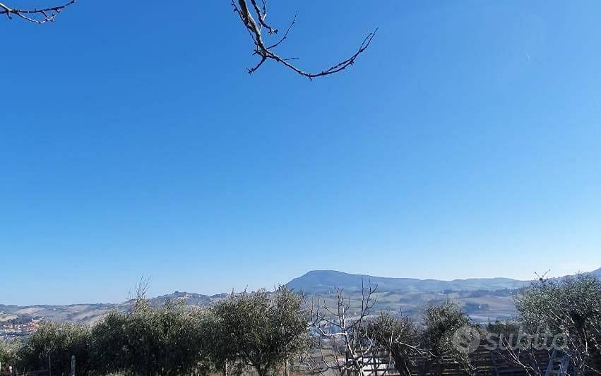 Terreno di 1500 m² a Ancona - Vista 3