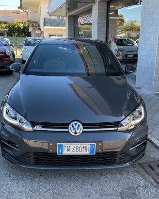 Volkswagen Golf R-Line 1.6 Diesel Cambio Automatic