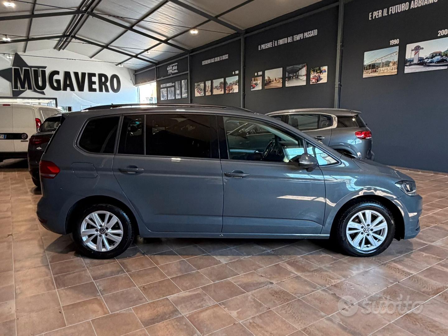 Volkswagen Touran 2022 photo 2