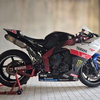 YAMAHA R1 Big Bang/Permuto 