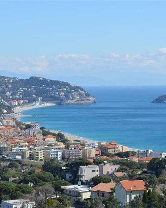 Immobile di 30 m² con 1 locale a Spotorno