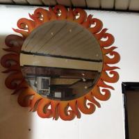 Specchiera a forma di sole