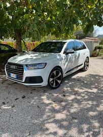 Q7 II 2016 3.0 tdi Business Plus quattro tiptronic