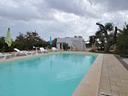 san-vito-dei-normanni-villa-con-piscina