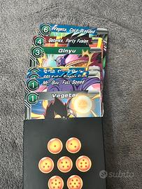 Set carte collezionabili anime circa 100 pezzi