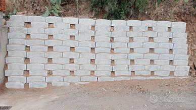 Muro a secco per contenimento terra