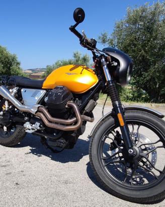 MOTO GUZZI V7 III