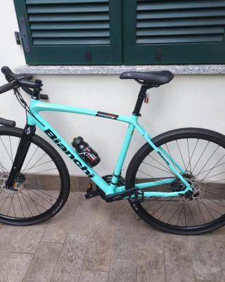 Bicicletta gravel Bianchi (2022)