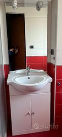 Mobile bagno con specchio