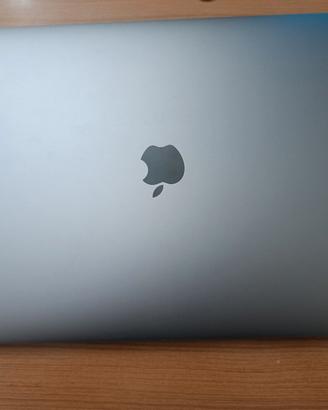 MacBook Pro 15 pollici 2018