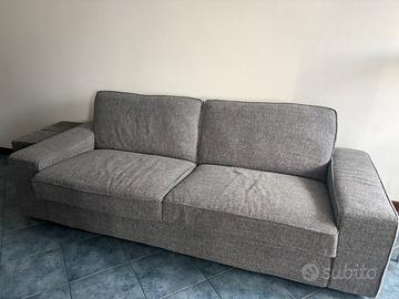 Divano 2/3 posti grigio