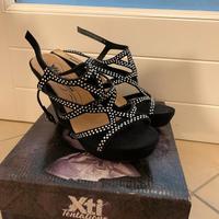 Scarpe eleganti con brillanti