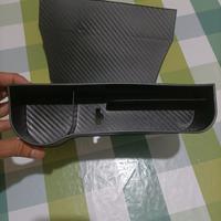 2 Organizzatore oggetti e porta bibita