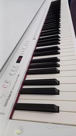 Pianoforte Roland F140 R