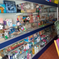 Scaffalature per negozi casalinghi, ferramenta etc