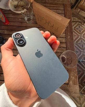 IPHONE 16 256GB 2025