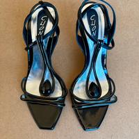 Sandali eleganti con tacco