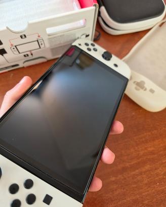 Nintendo Switch Oled + Accessori