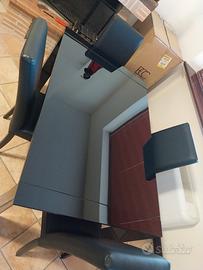 tavolino nero più 4 sedie 