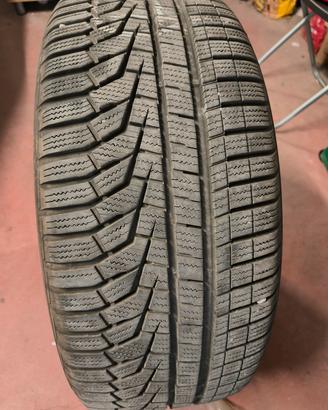 Gomme invernali auto Ford Kuga hankook 235/55R17