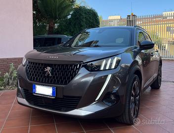 PEUGEOT 2008 GT Line 1.5 130CV diesel, Automatica