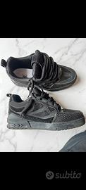 Scarpe nere con brillantini 