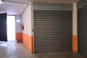 BOX AUTO zona QUESTURA