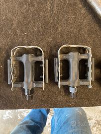 Pedali per mountainbike