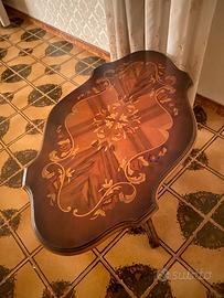 Tavolino intarsiato in legno