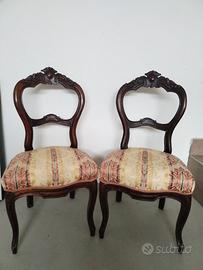 Coppia di sedie antiche
