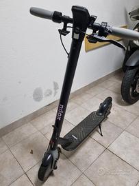 Monopattino elettrico Nilox S1