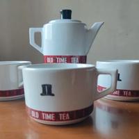 Teiera con tre tazze porcellana vintage
