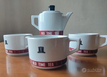 Teiera con tre tazze porcellana vintage