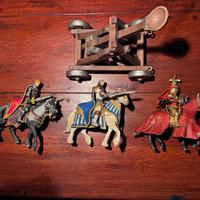 SCHLEICH CAVALIERI MEDIEVALI E CATAPULTA