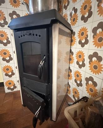 Stufa a legna LINCAR GIOIA 470 AZ