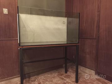 Acquario 330L con supporto in ferro