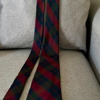 Cravatta uomo. Pura seta