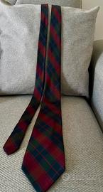 Cravatta uomo. Pura seta