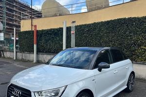 AUDI A1 NEOPATENTATI S-LINE