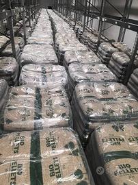 Pellet EN+ A1 15 kg  bancale 70 sacchi 239 € Bonif
